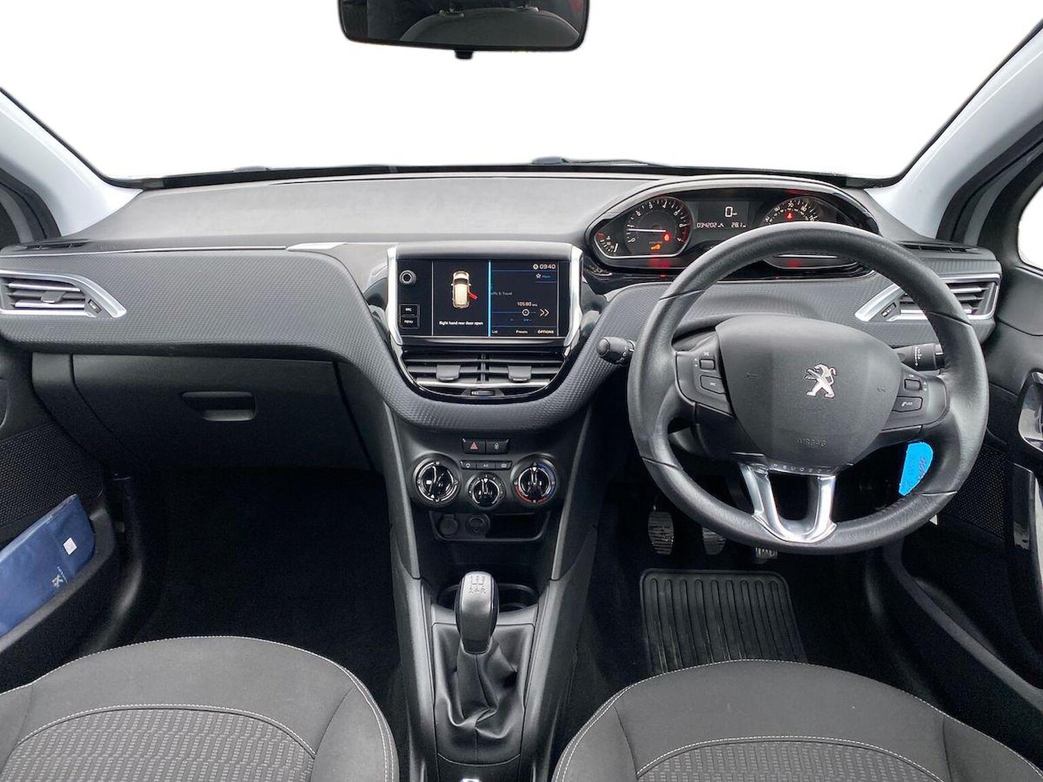 Used Peugeot 208 2018 for sale - 76471014: Photo 8