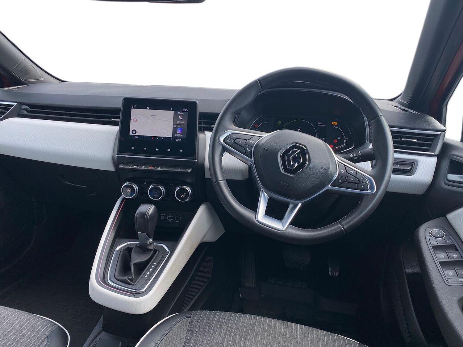 Used Renault Clio 2023 for sale - 78195309: Photo 11