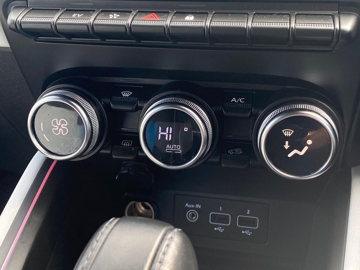 Used Renault Clio 2023 for sale - 78195309: Photo 14