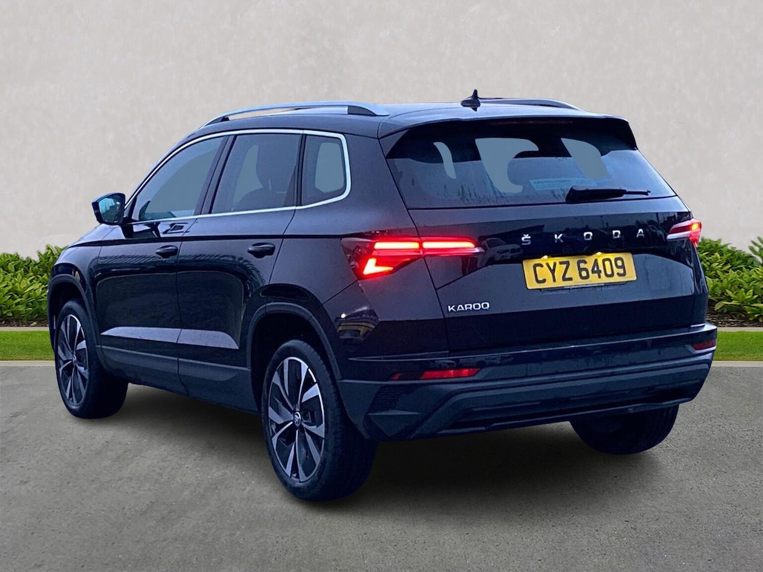 Used Skoda Karoq 2024 for sale - 76846025: Photo 2