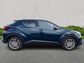 Used Toyota C-HR 2023 for sale - 78599512: Photo