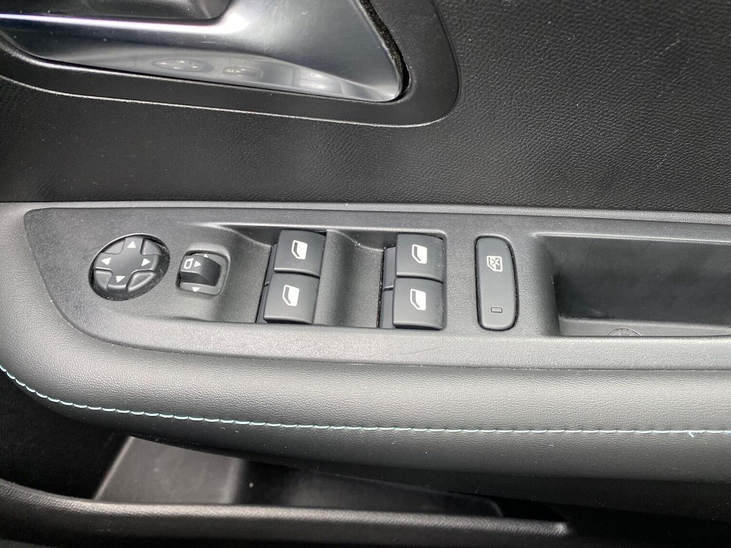 Used Peugeot 208 2023 for sale - 76504917: Photo 21