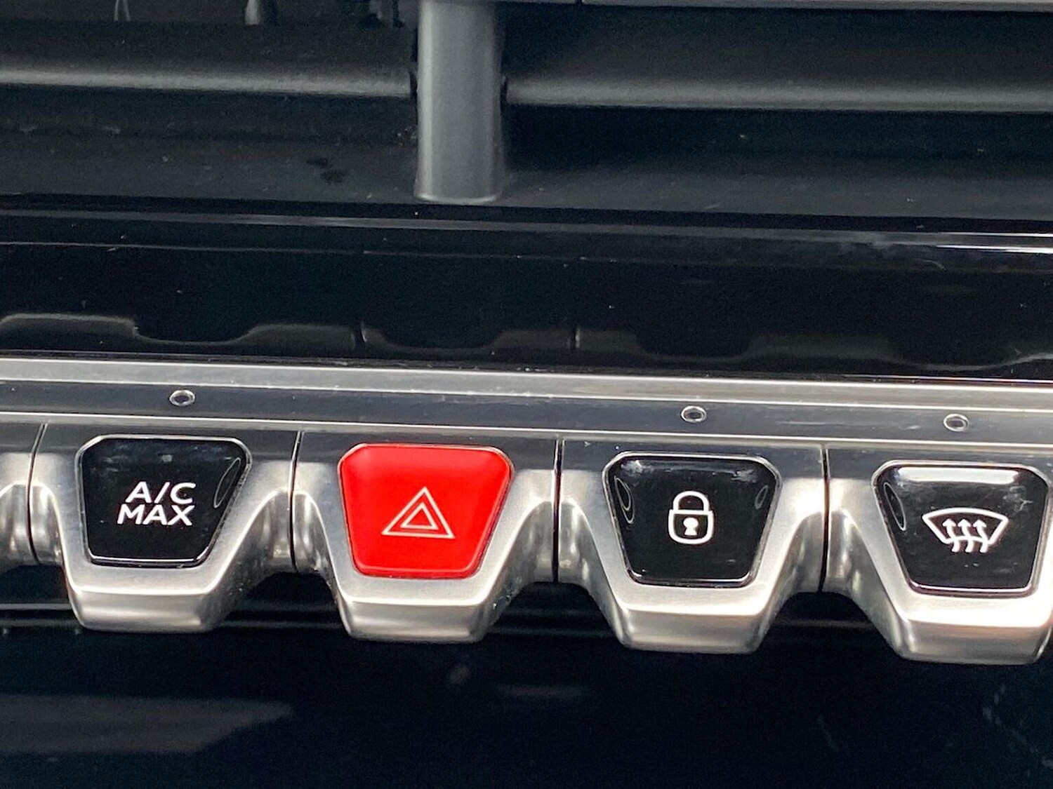 Used Peugeot 208 2023 for sale - 76504917: Photo 22