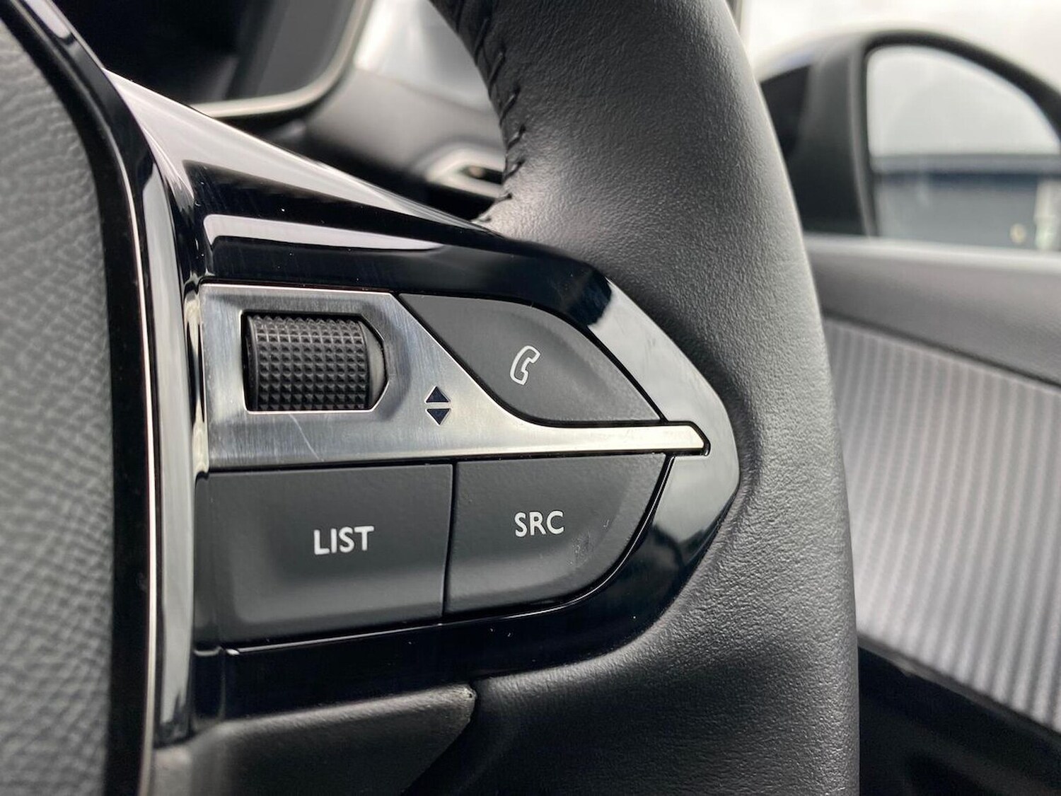 Used Peugeot 208 2023 for sale - 76504917: Photo 24