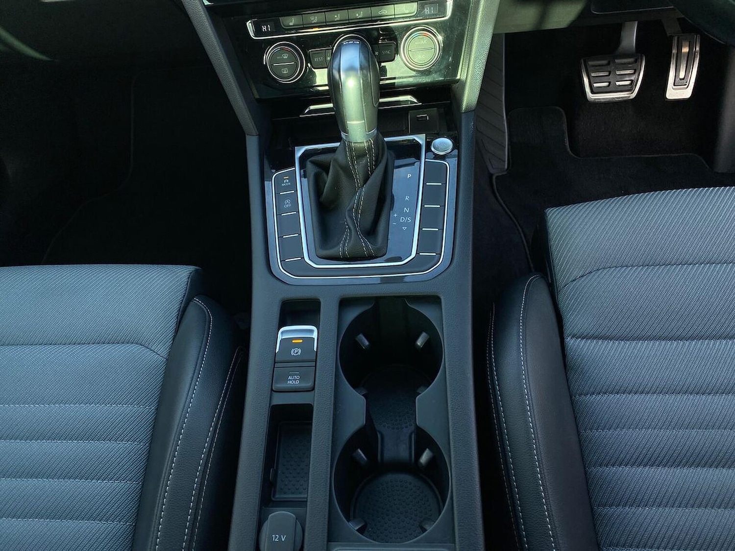 Used Volkswagen Passat 2019 for sale - 76762393: Photo 13