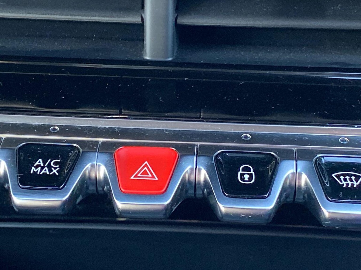 Used Peugeot 208 2023 for sale - 77845326: Photo 22