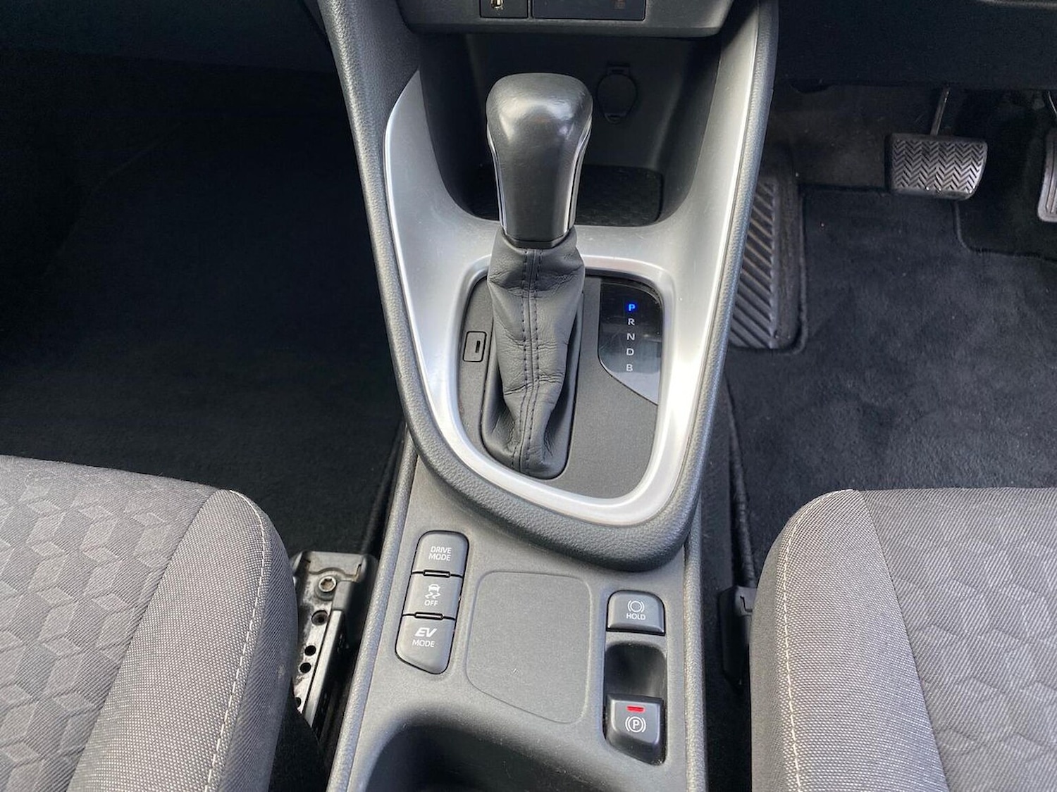 Used Toyota Yaris 2022 for sale - 77845330: Photo 13