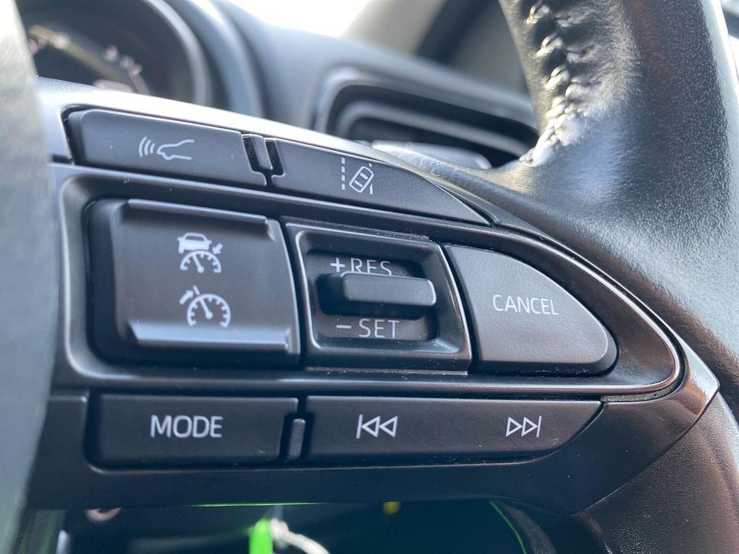 Used Toyota Yaris 2022 for sale - 77845330: Photo 24