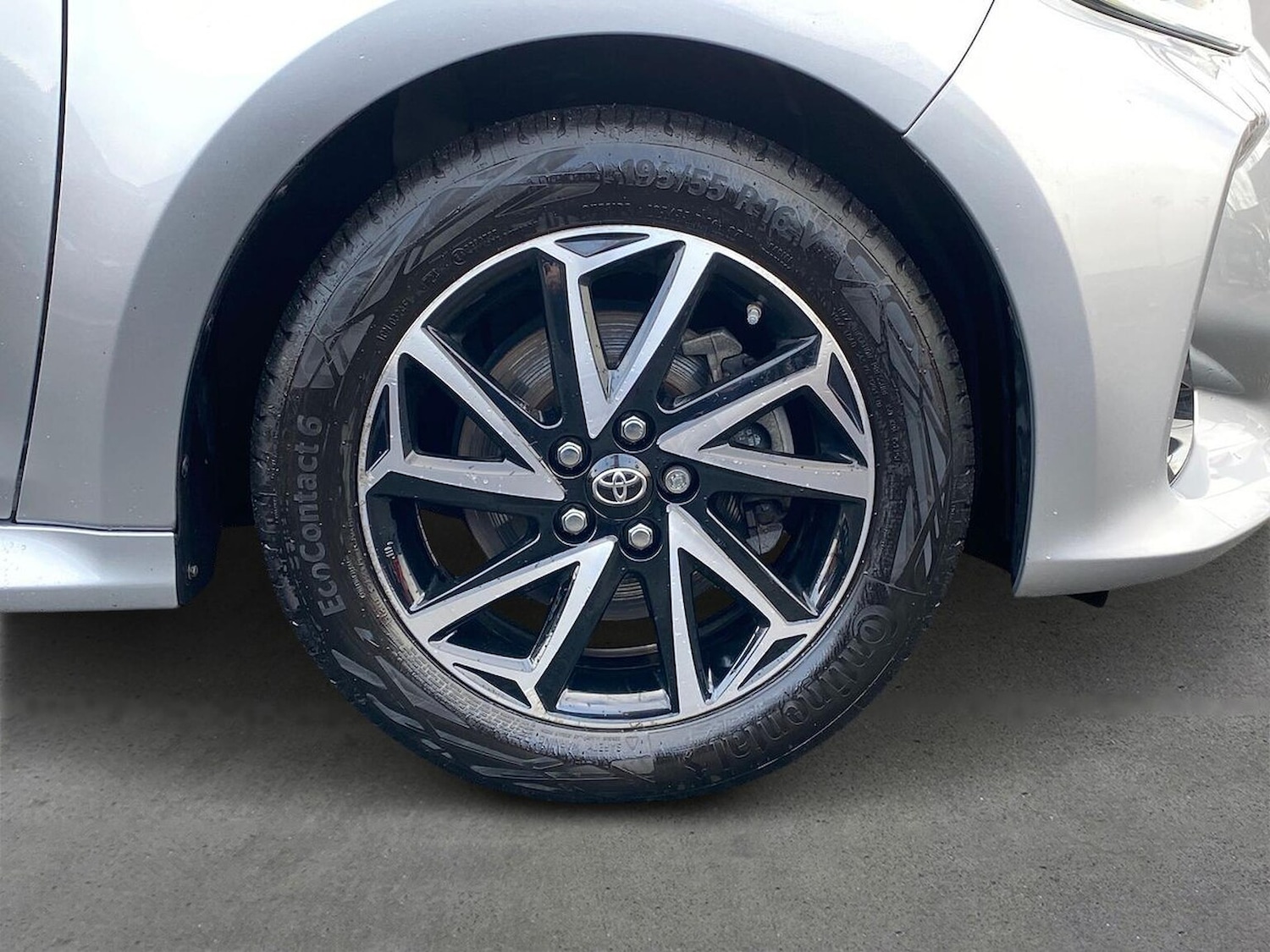 Used Toyota Yaris 2022 for sale - 77845330: Photo 6