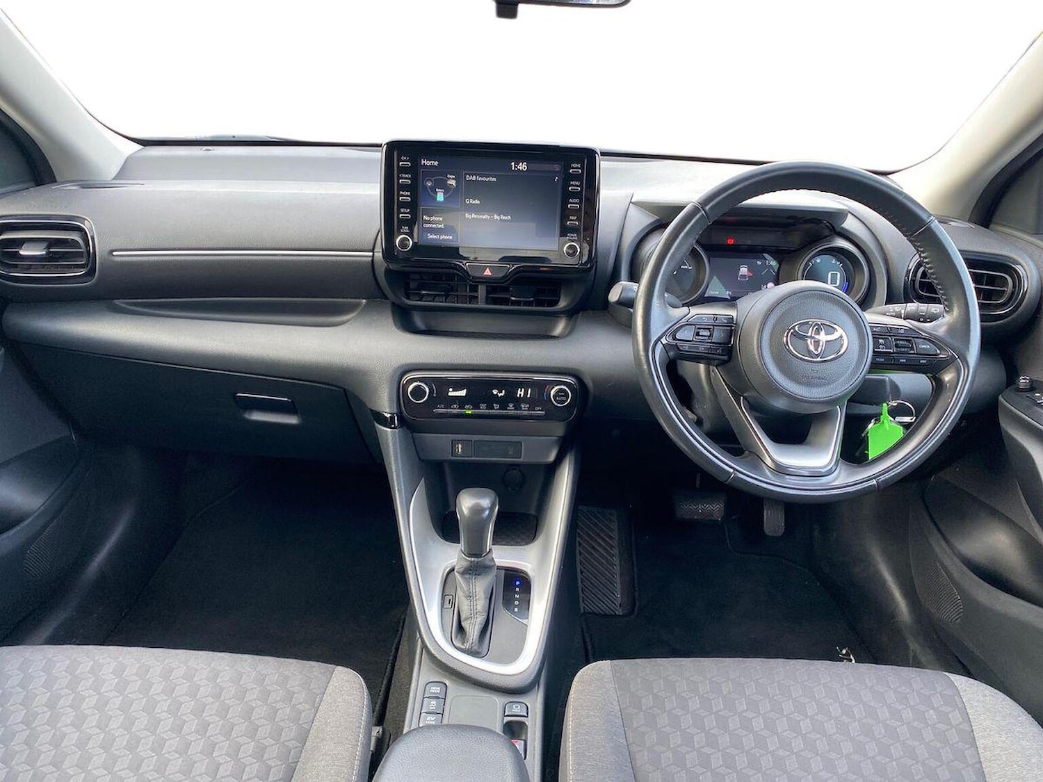 Used Toyota Yaris 2022 for sale - 77845330: Photo 8