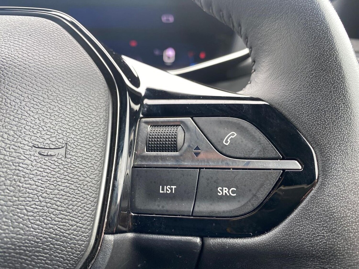 Used Peugeot 2008 2023 for sale - 78195317: Photo 26