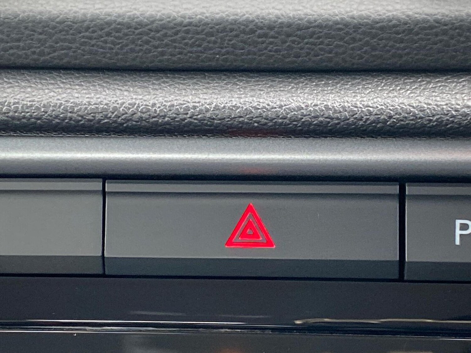 Used Volkswagen T-Roc 2022 for sale - 76320705: Photo 22