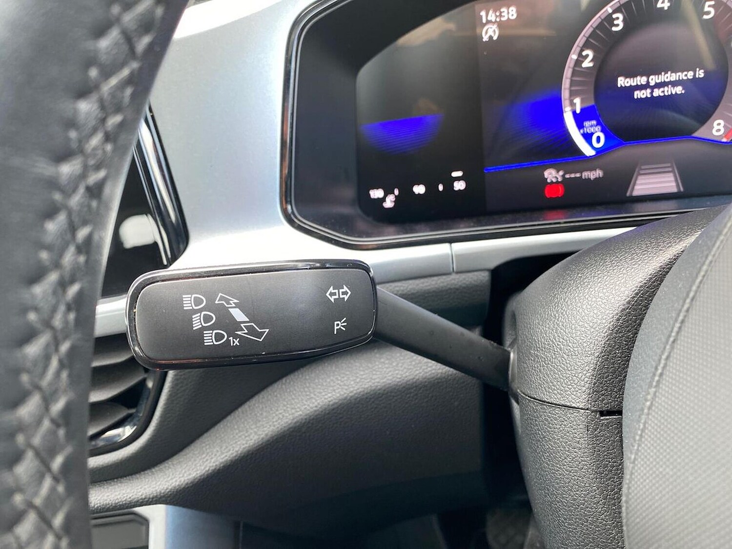 Used Volkswagen T-Roc 2022 for sale - 76320705: Photo 27