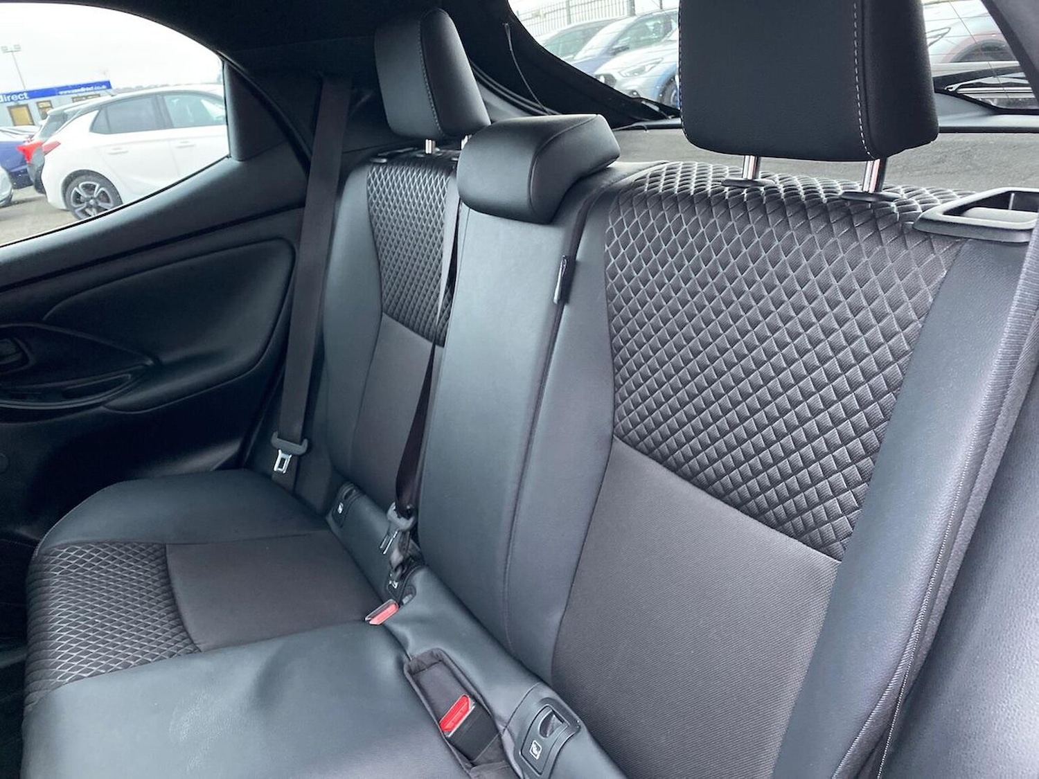 Used Toyota Yaris 2022 for sale - 78125254: Photo 17