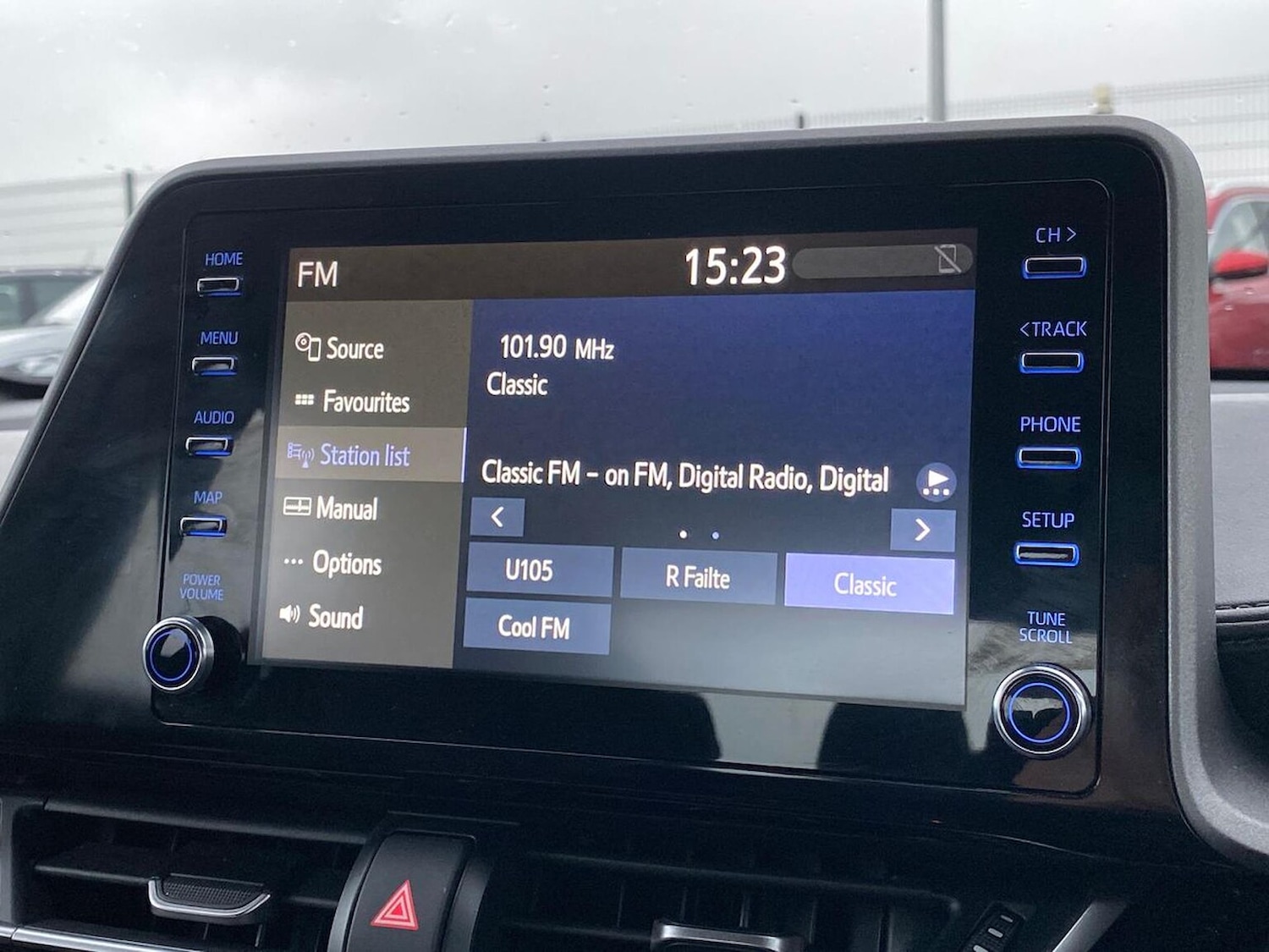 Used Toyota C-HR 2023 for sale - 78106361: Photo 12