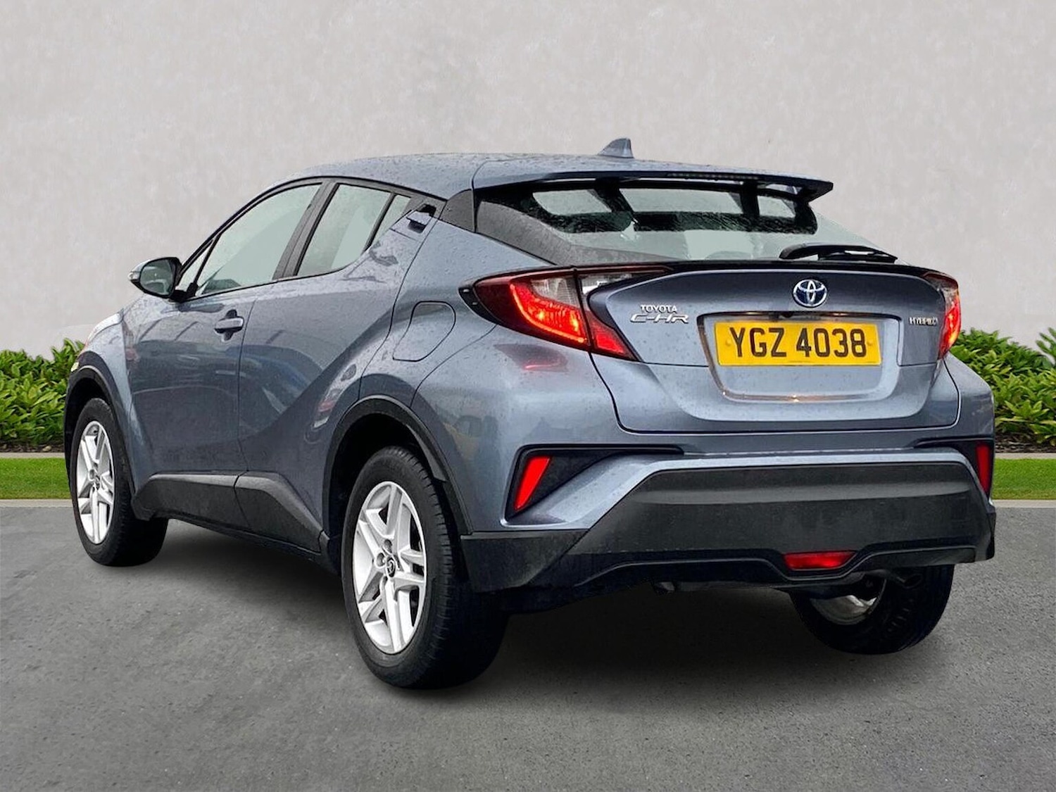 Used Toyota C-HR 2023 for sale - 78106361: Photo 3