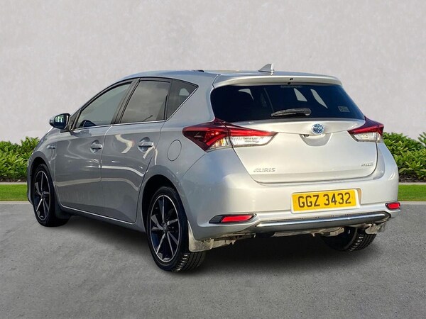Used Toyota Auris 2017 for sale - 76324637: Photo 2