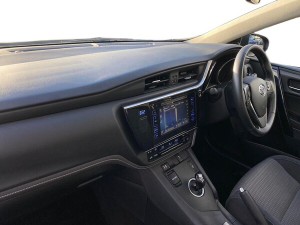 Used Toyota Auris 2017 for sale - 76324637: Photo 7