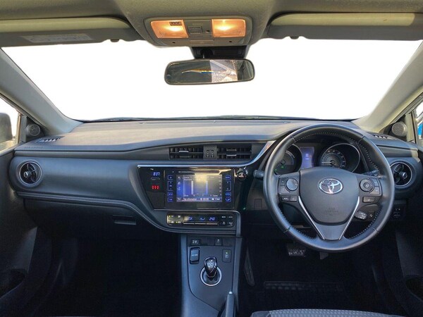 Used Toyota Auris 2017 for sale - 76324637: Photo 8
