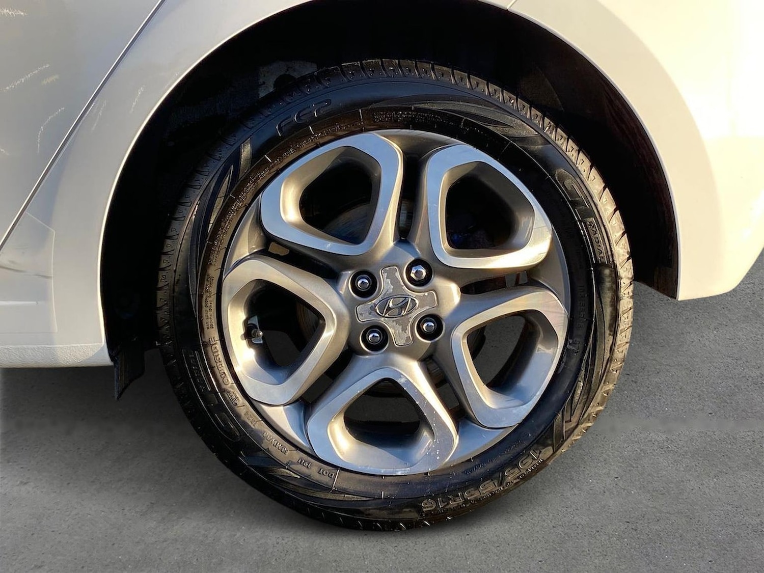 Used Hyundai i20 2019 for sale - 76699528: Photo 6