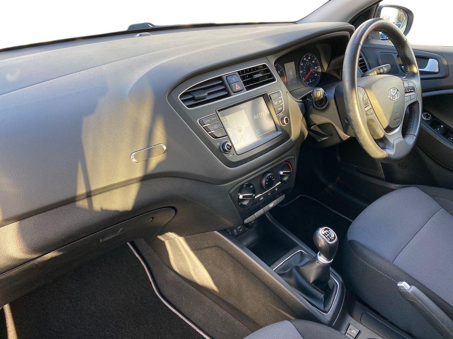 Used Hyundai i20 2019 for sale - 76699528: Photo 7