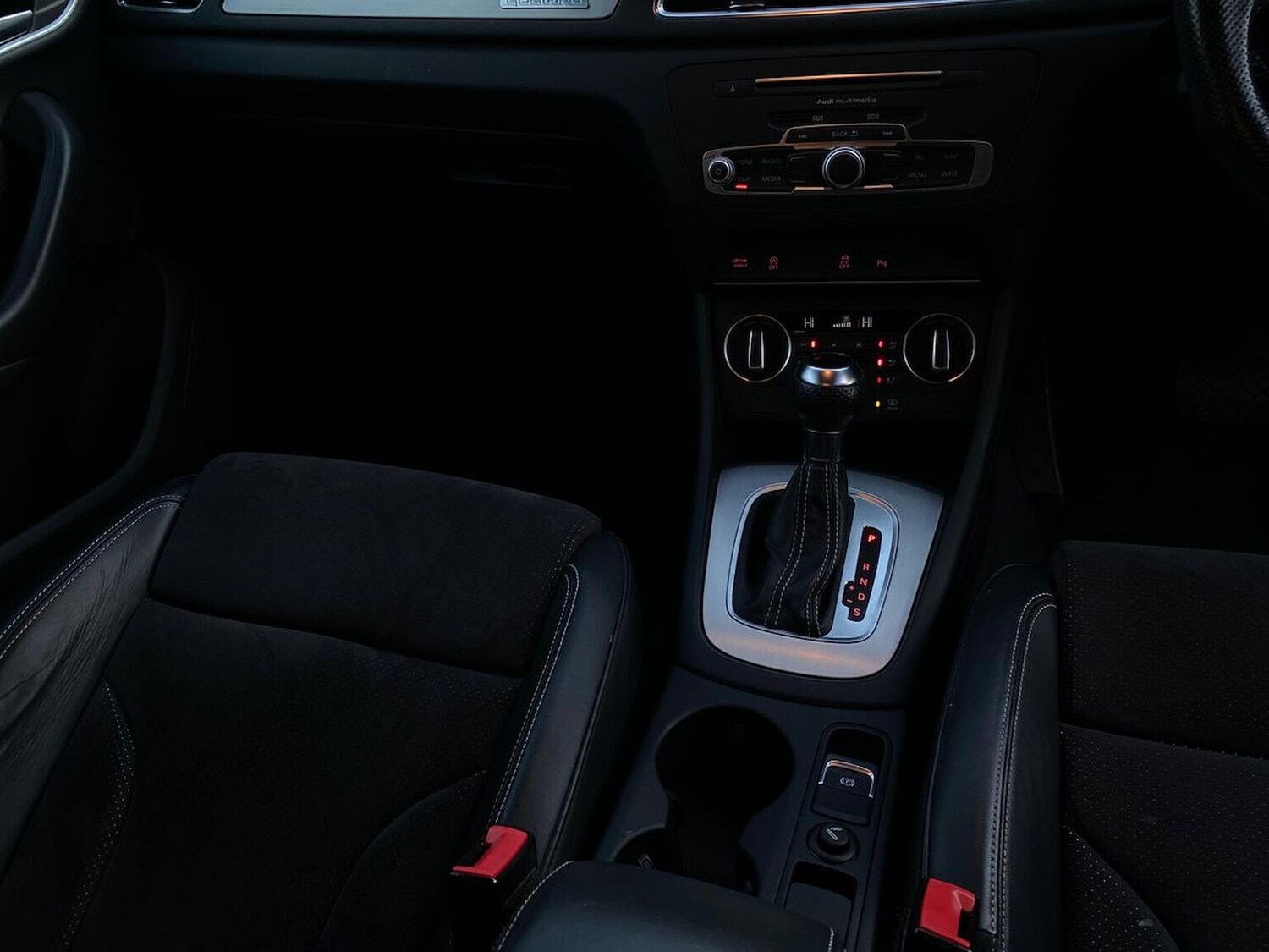 Used Audi Q3 2016 for sale - 76352500: Photo 13