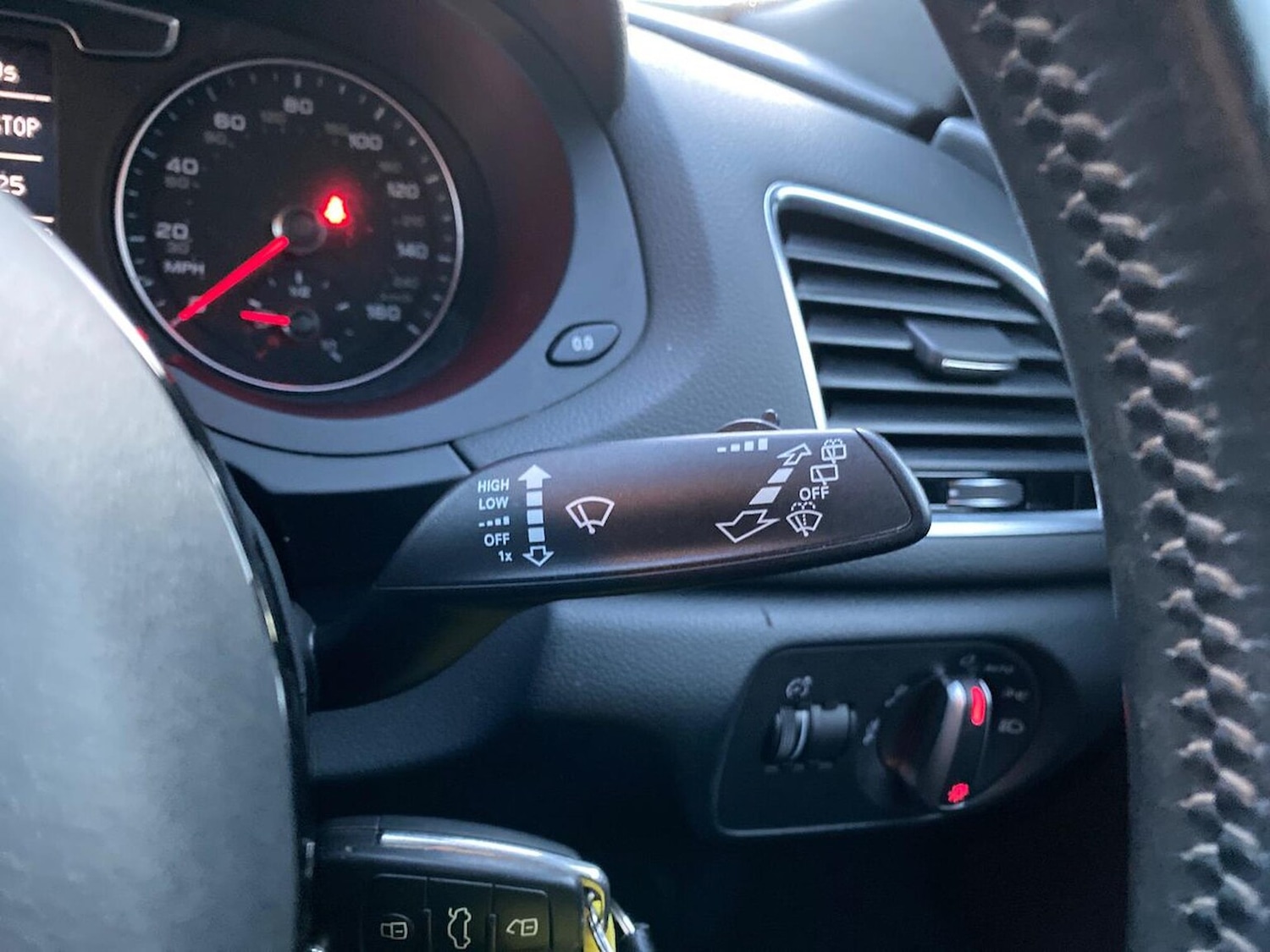 Used Audi Q3 2016 for sale - 76352500: Photo 26