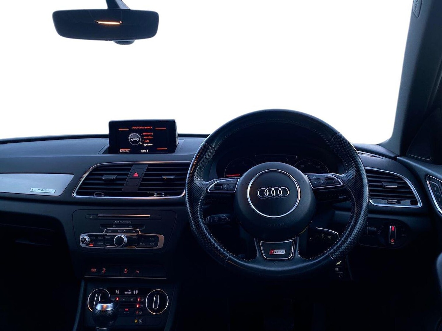 Used Audi Q3 2016 for sale - 76352500: Photo 9