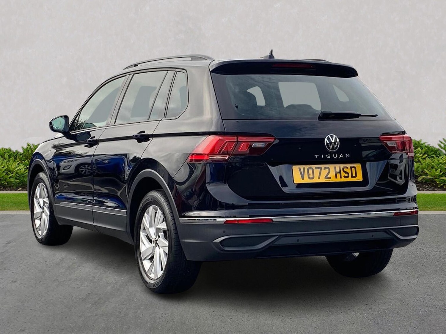 Used Volkswagen Tiguan 2022 for sale - 76340575: Photo 2