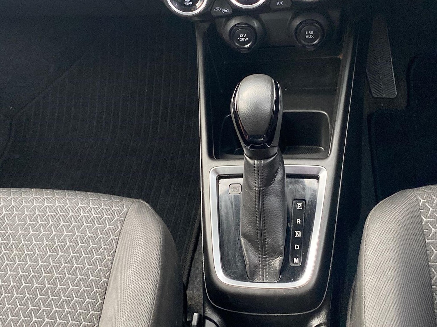 Used Suzuki Swift 2022 for sale - 77707466: Photo 14