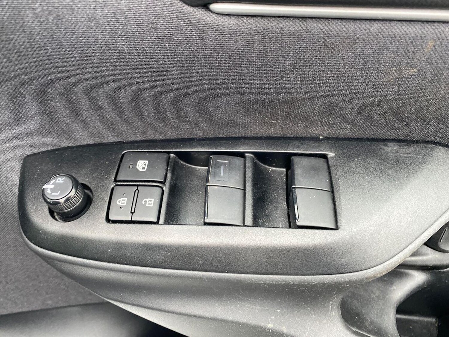 Used Toyota Yaris 2023 for sale - 78053500: Photo 23