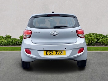 Used Hyundai i10 2017 for sale - 75567469: Photo