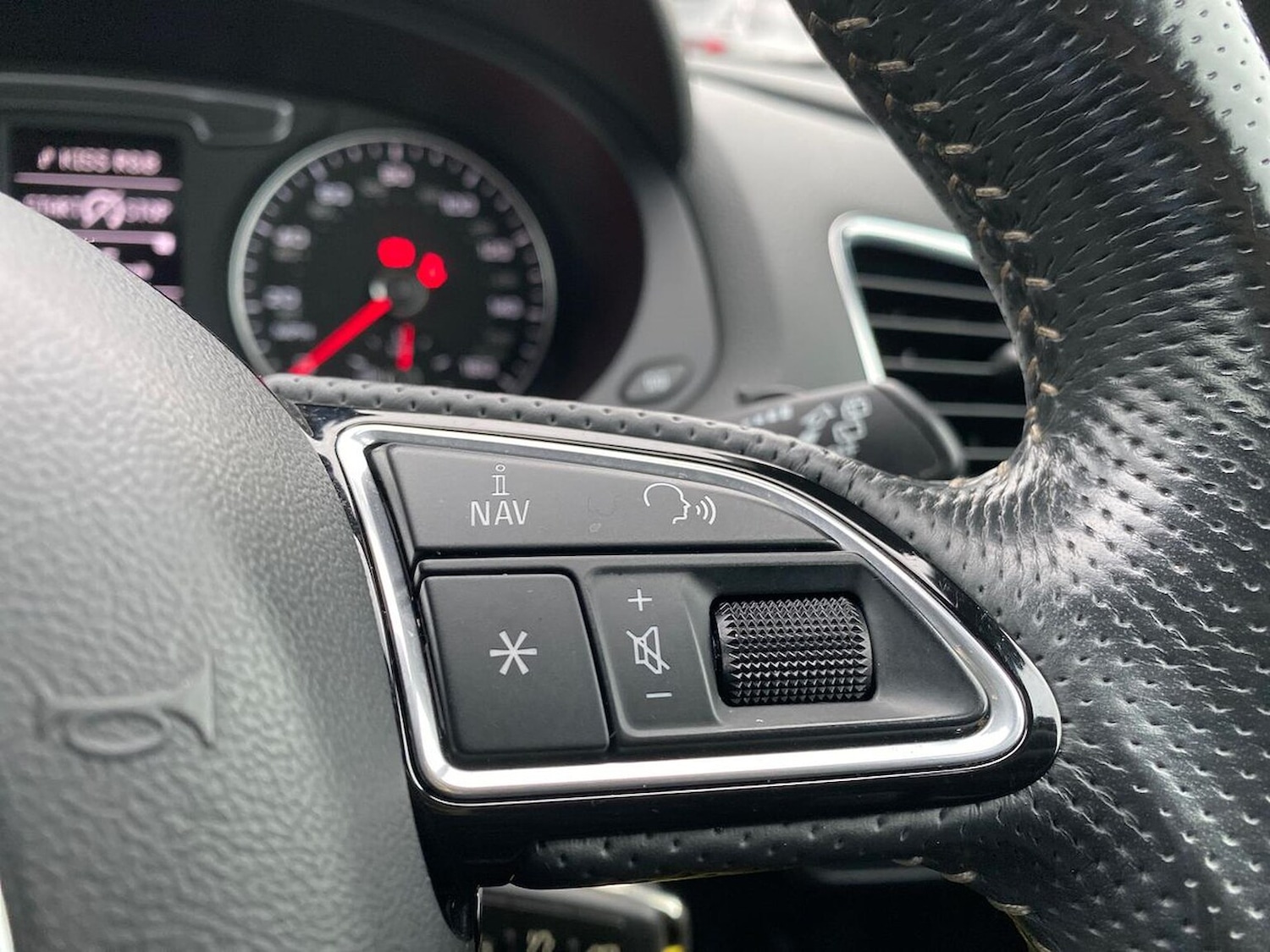 Used Audi Q3 2017 for sale - 76357946: Photo 24