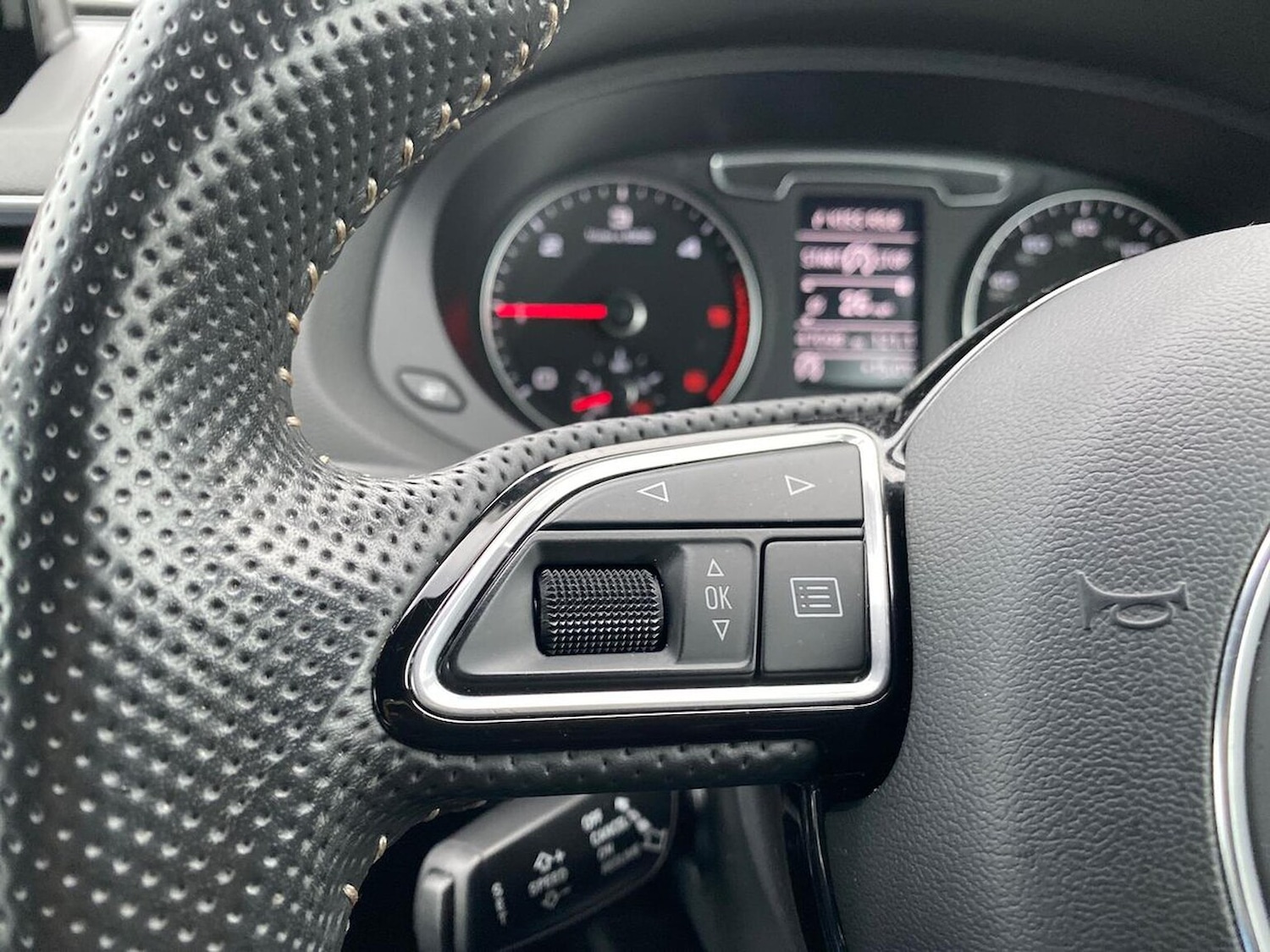 Used Audi Q3 2017 for sale - 76357946: Photo 25