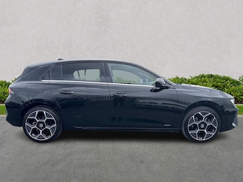 Used Vauxhall Astra 2023 for sale - 78422695: Photo