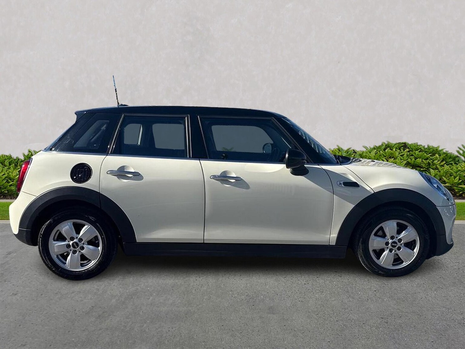 Used MINI Hatch 2019 for sale - 78195423: Photo 5