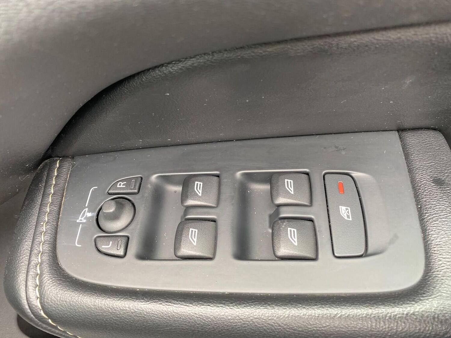 Used Volvo XC60 2018 for sale - 78194778: Photo 24