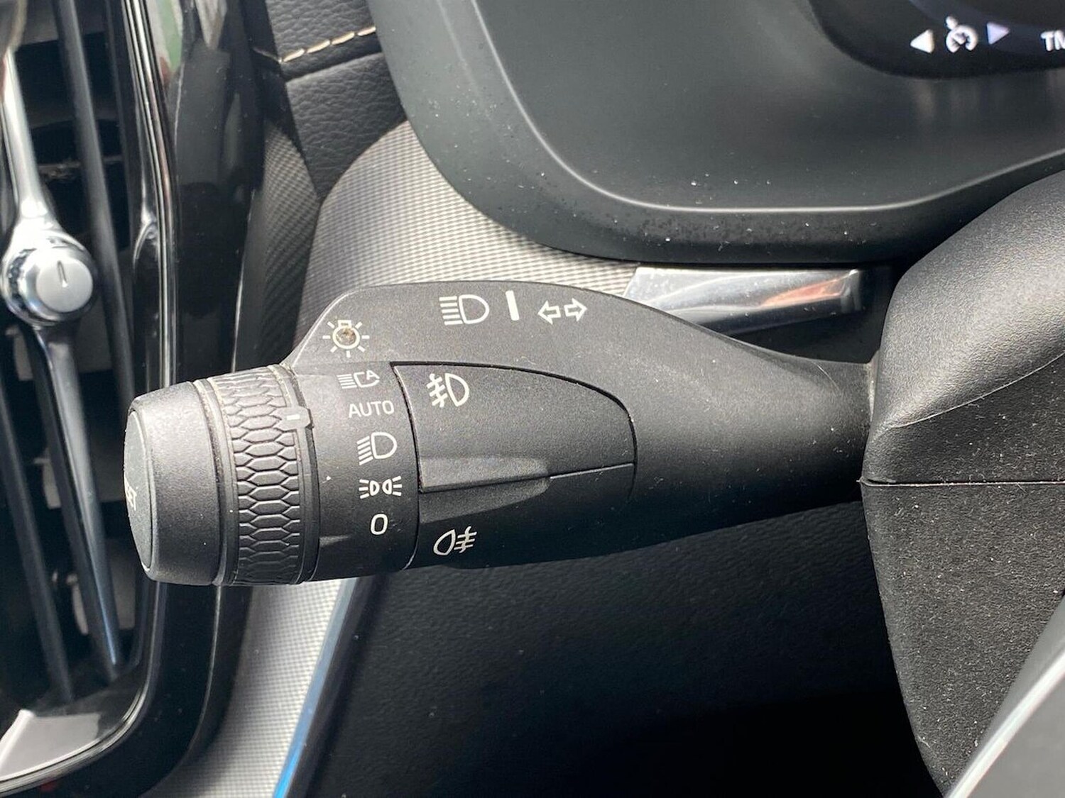 Used Volvo XC60 2018 for sale - 78194778: Photo 30