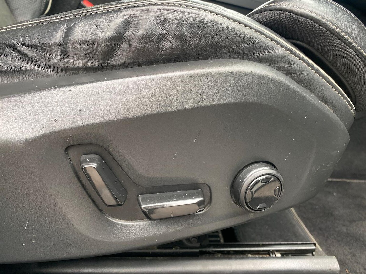 Used Volvo XC60 2018 for sale - 78194778: Photo 31