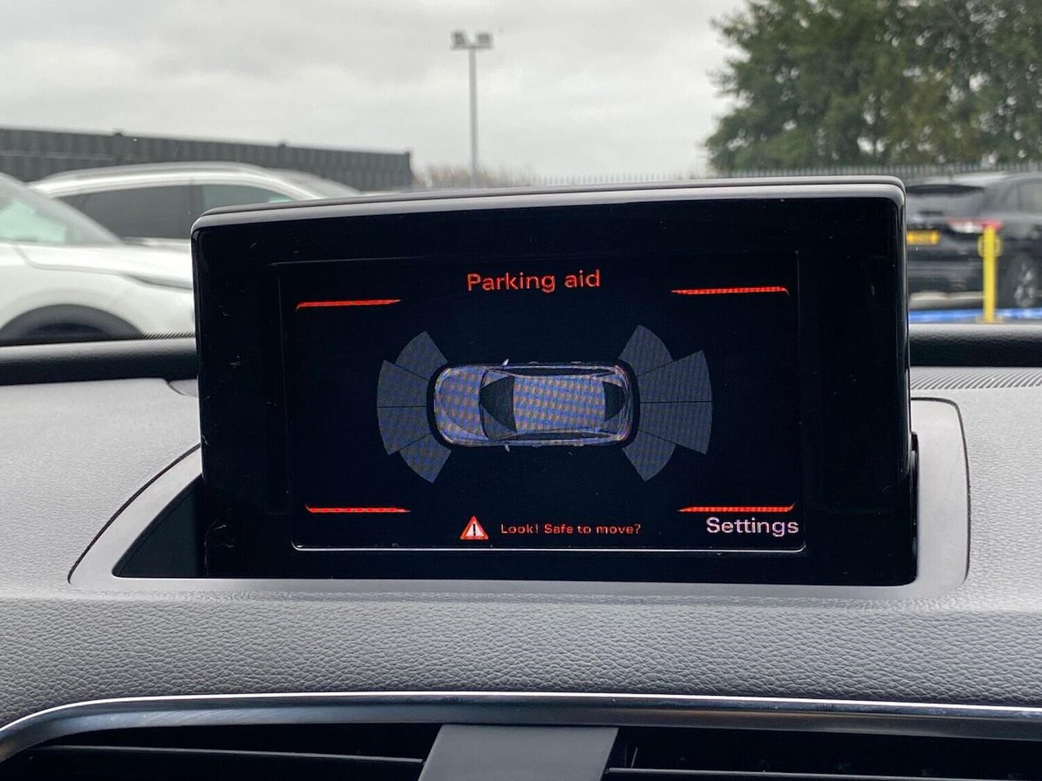 Used Audi Q3 2016 for sale - 76170779: Photo 23