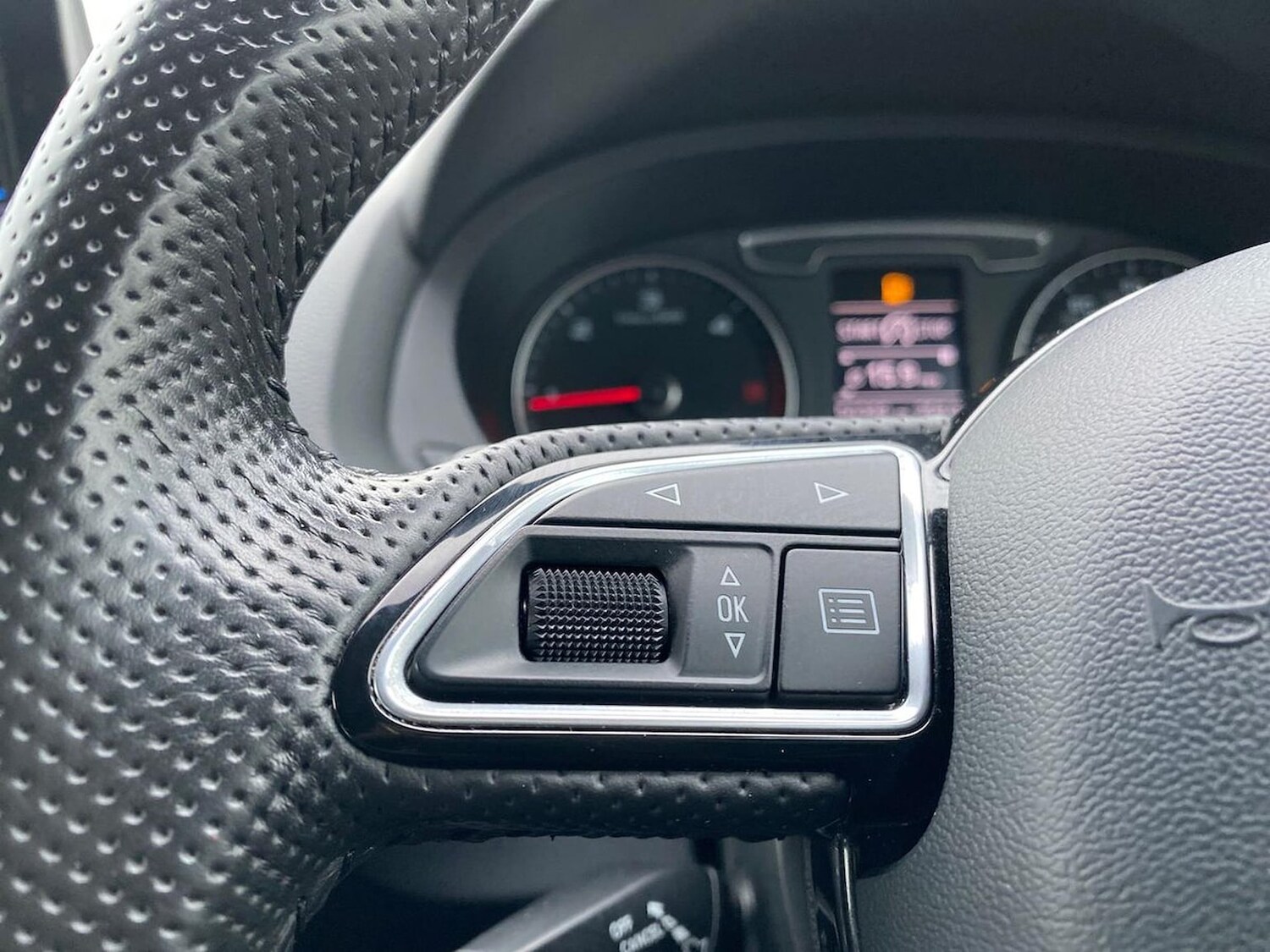 Used Audi Q3 2016 for sale - 76170779: Photo 25