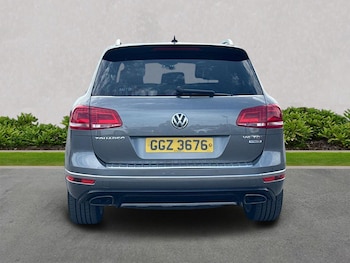 Used Volkswagen Touareg 2017 for sale - 79381878: Photo