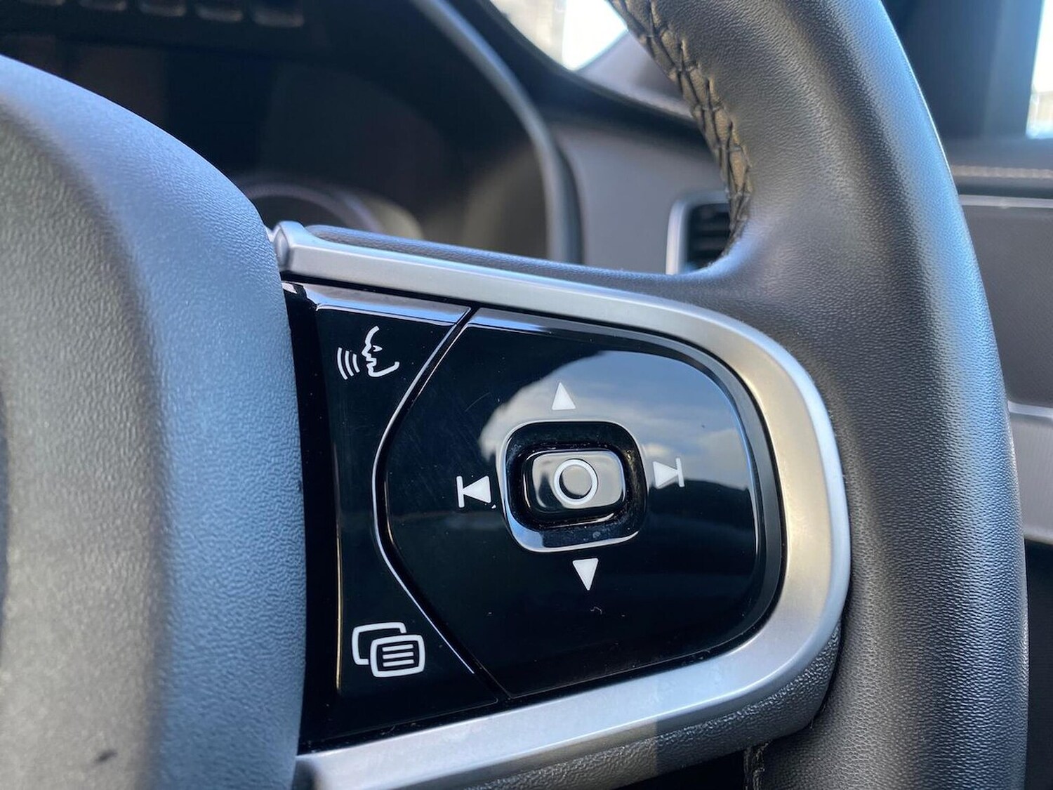 Used Volvo XC90 2022 for sale - 76288569: Photo 24