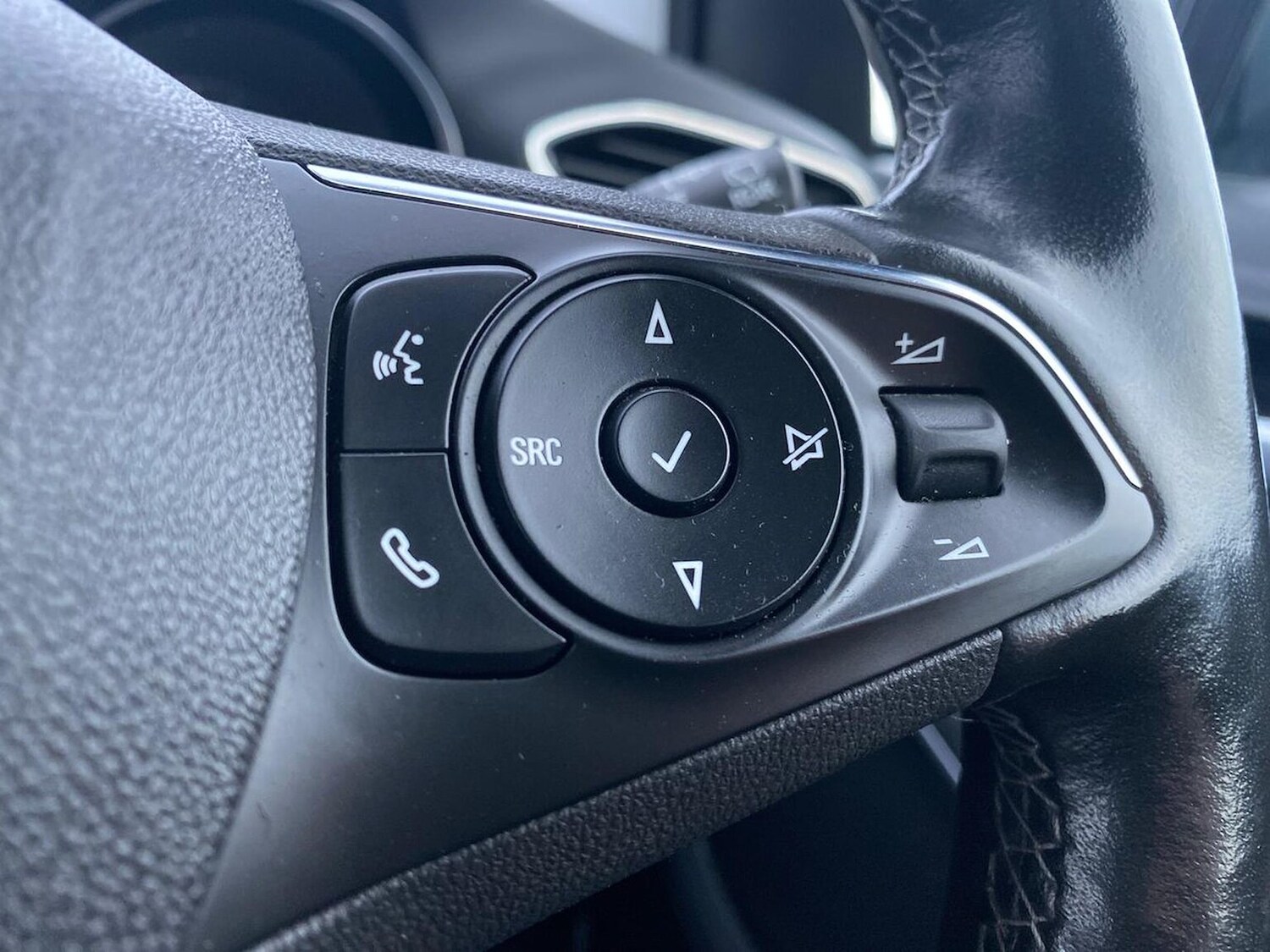 Used Vauxhall Crossland 2022 for sale - 77896237: Photo 24