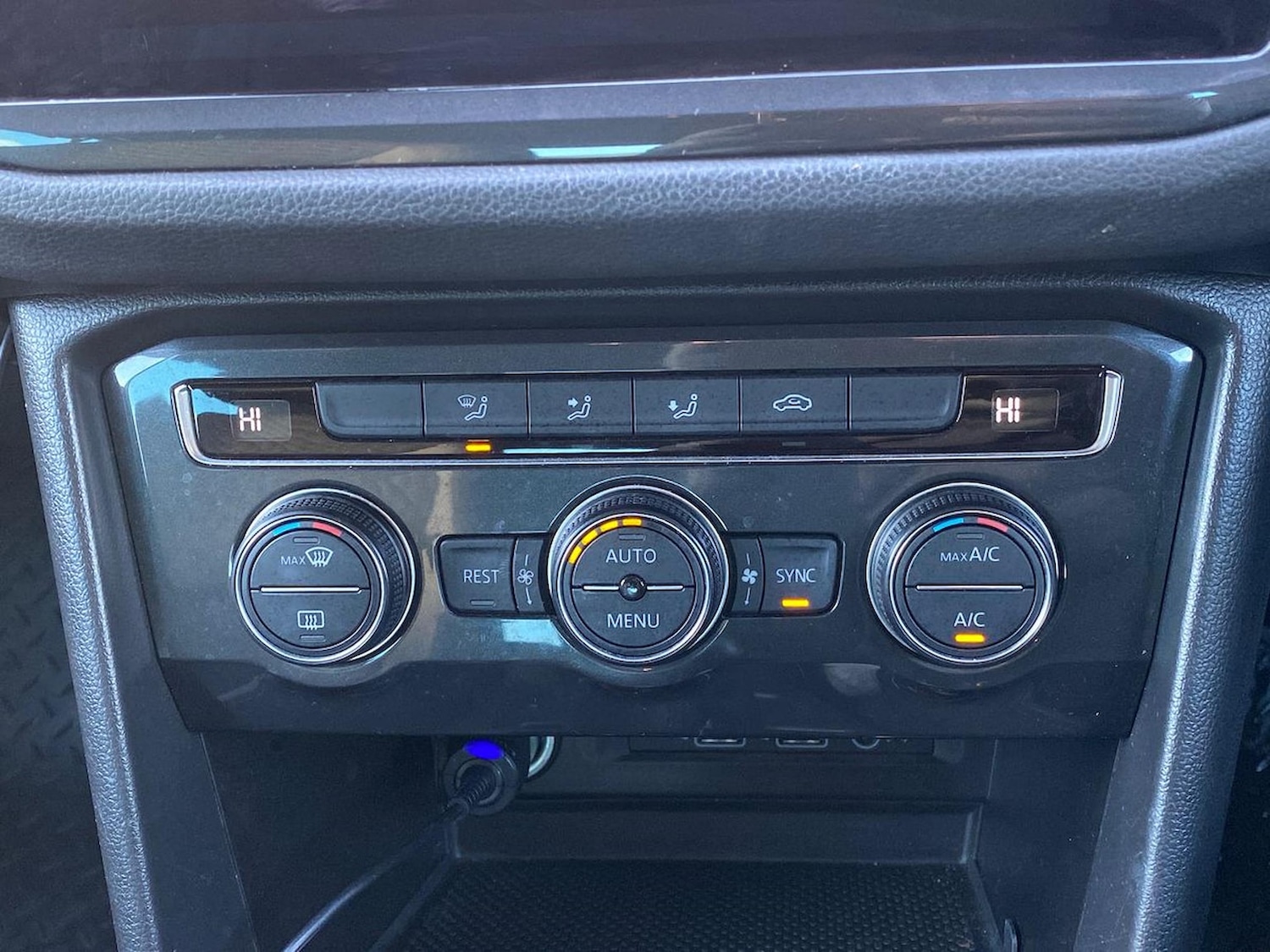 Used Volkswagen Tiguan 2019 for sale - 76492462: Photo 12