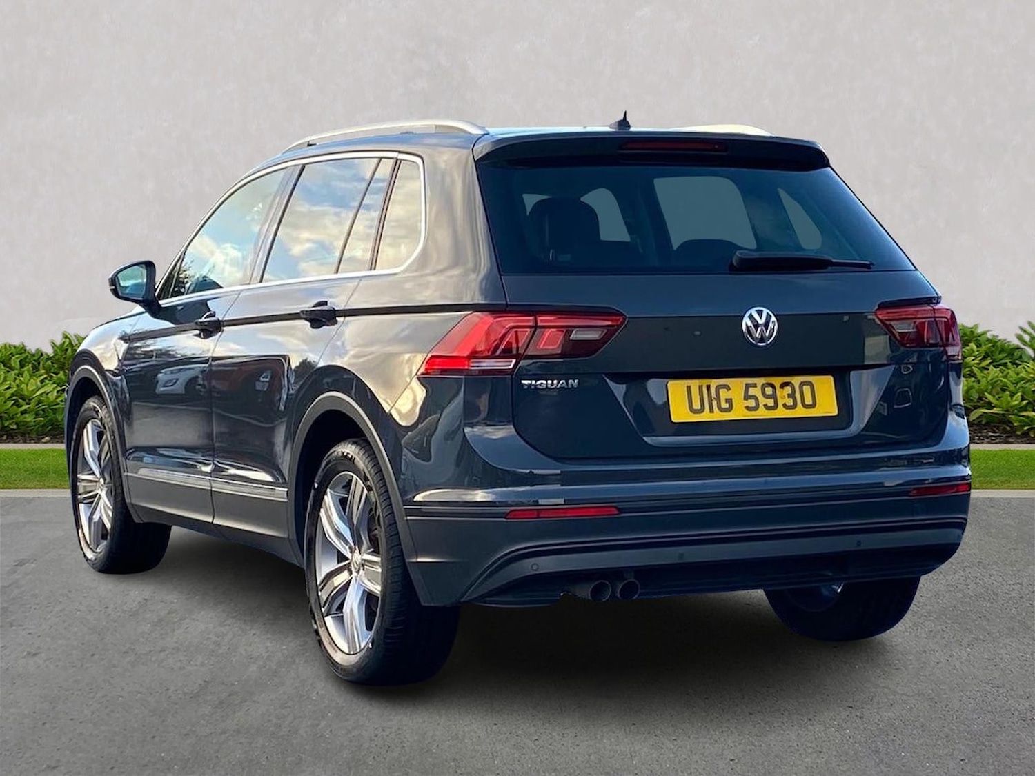 Used Volkswagen Tiguan 2019 for sale - 76492462: Photo 2