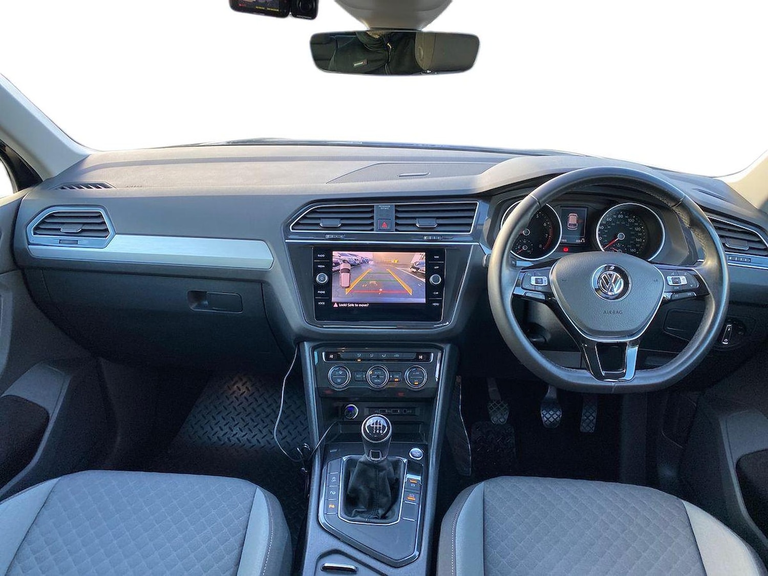 Used Volkswagen Tiguan 2019 for sale - 76492462: Photo 8