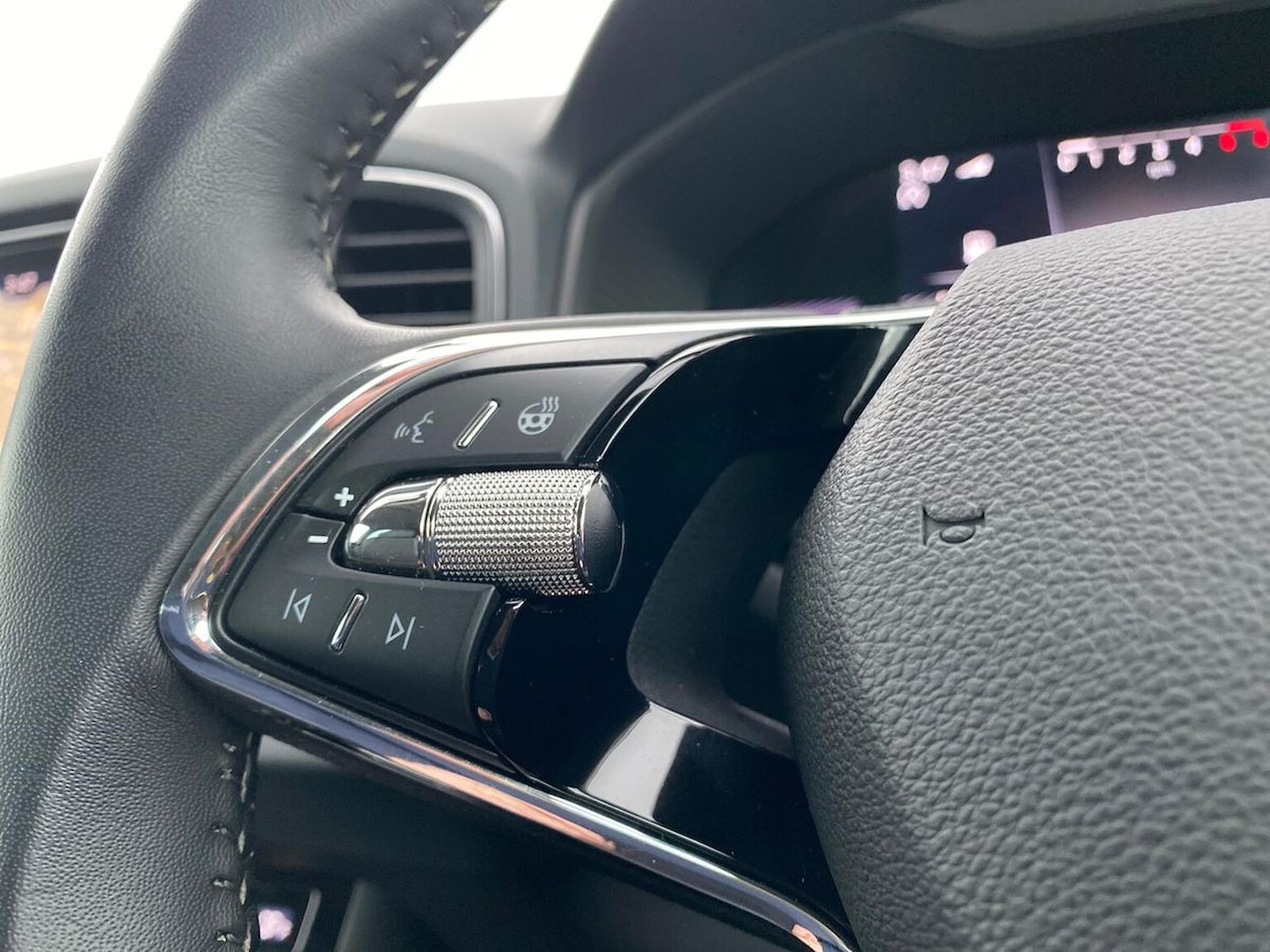 Used Skoda Karoq 2023 for sale - 78191012: Photo 27