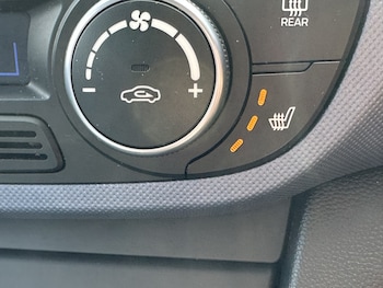 Used Hyundai i10 2015 for sale - 79531739: Photo