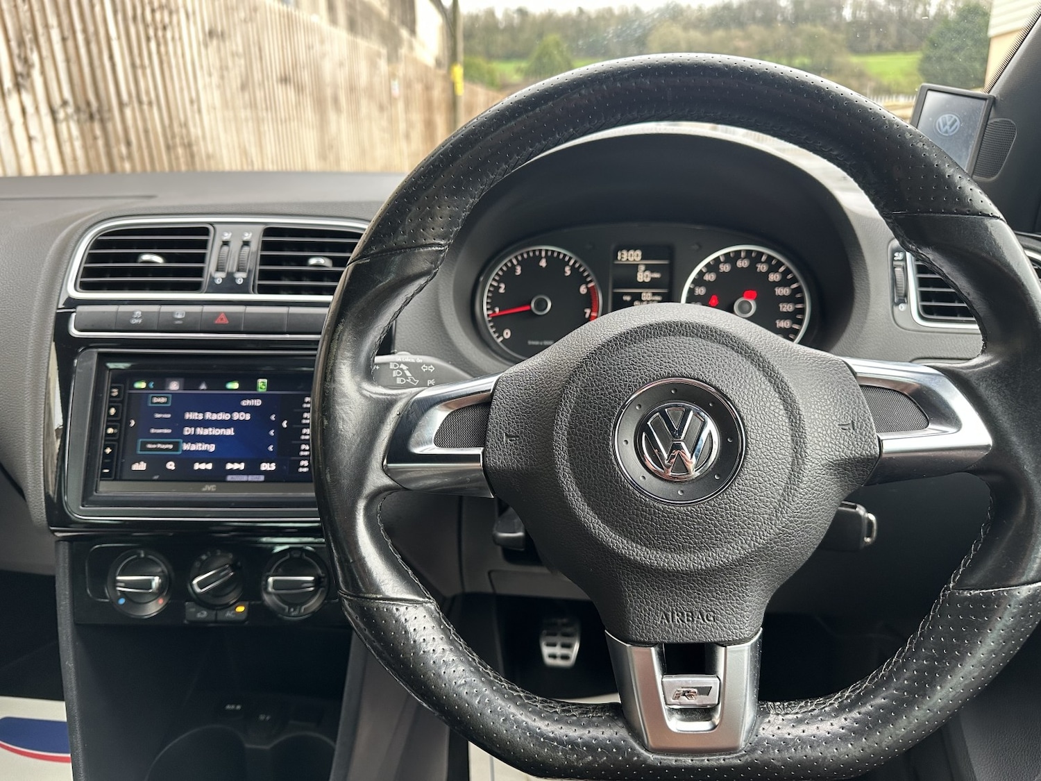 Used Volkswagen Polo 2014 for sale - 77459973: Photo 2